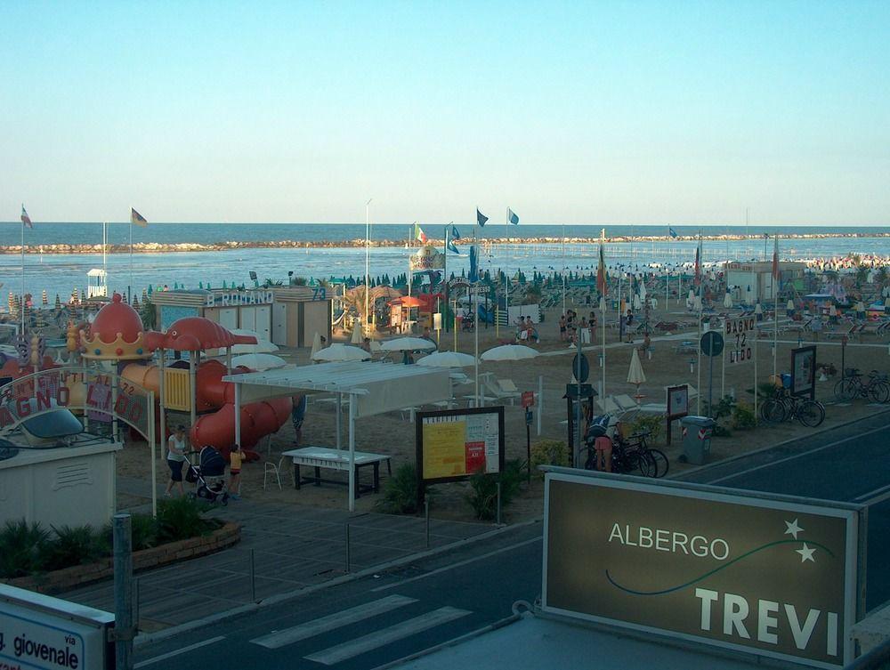 Hotel Trevi تْشيزيناتيكو المظهر الخارجي الصورة