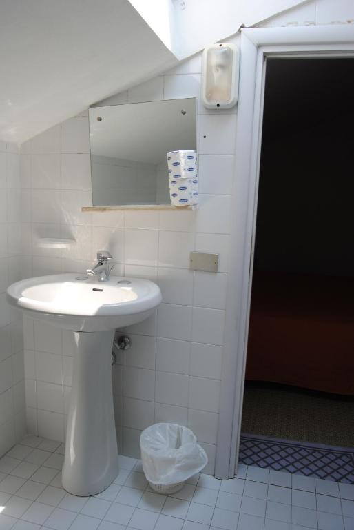 Hotel Trevi تْشيزيناتيكو المظهر الخارجي الصورة